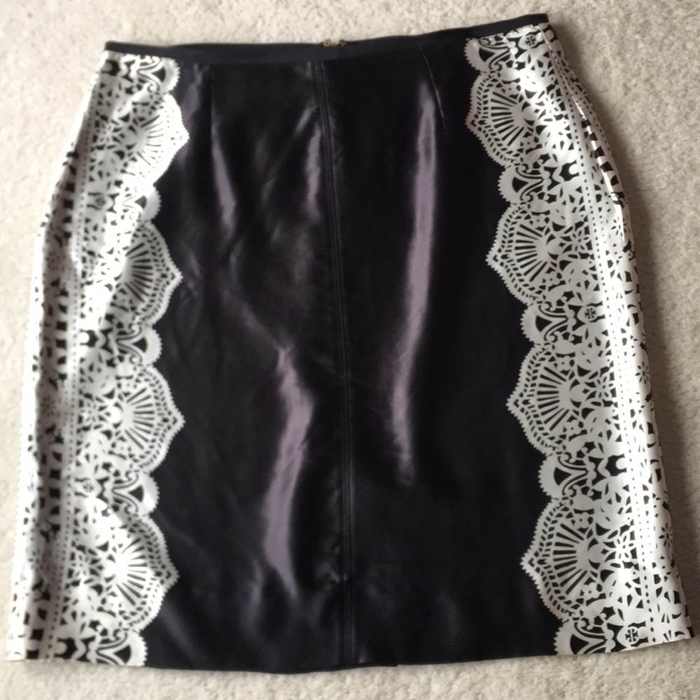 Tory Burch Black & White Silk Pencil skirt size 12